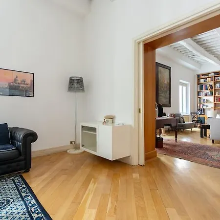 Angi's The New Luxury In Heart Apartman Róma